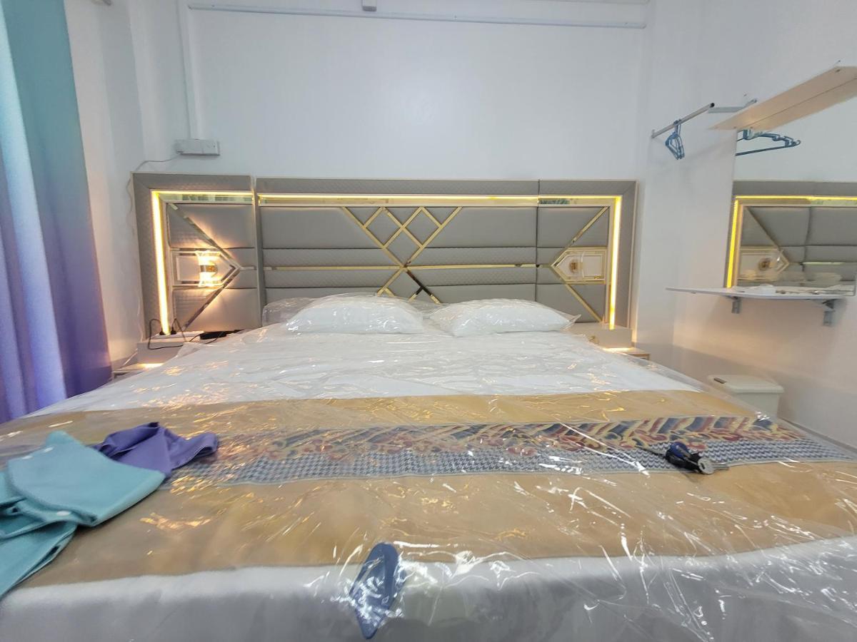Ontrack Travel Apartman Malé Kültér fotó